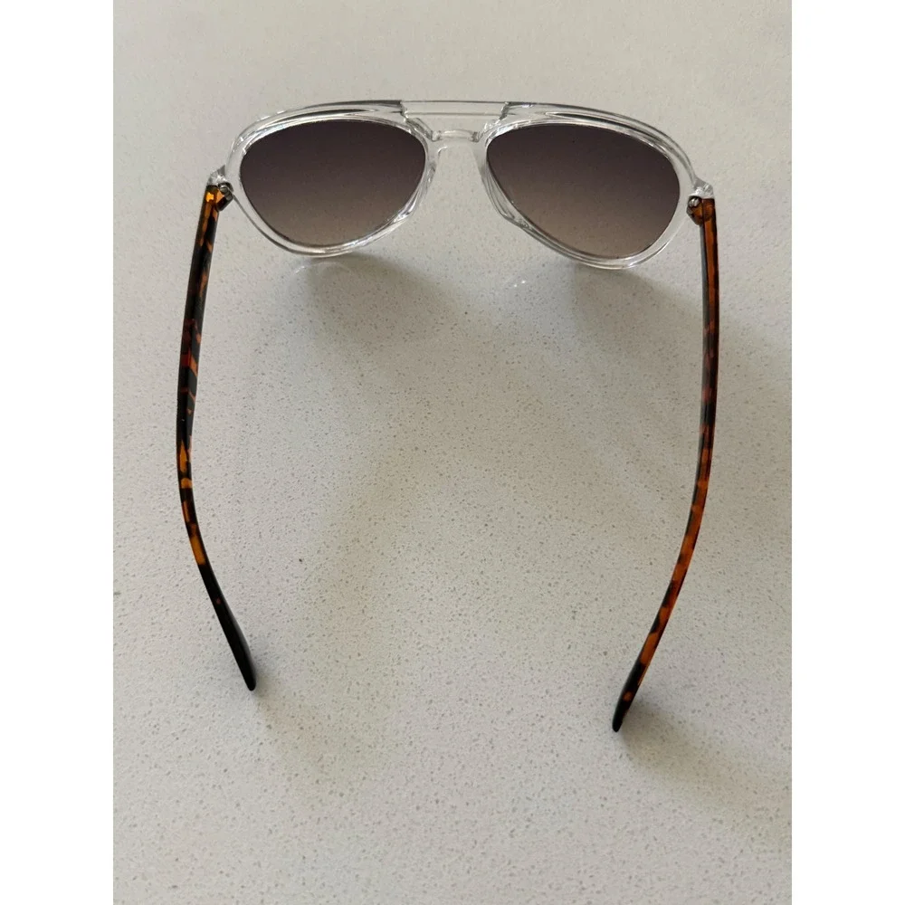 Aviator Sunglasses Clear Frame Tortoiseshell Temples Smoke Gradient 712103